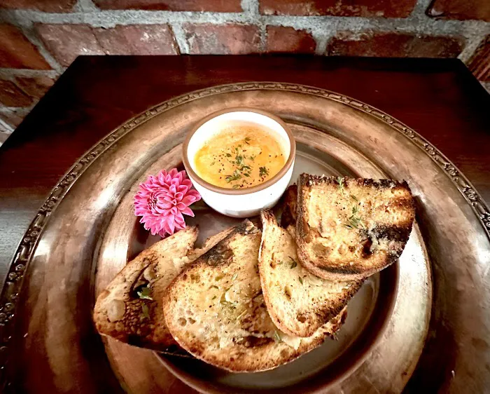 Dahlia Tapas Tequila & Wine Picture 4