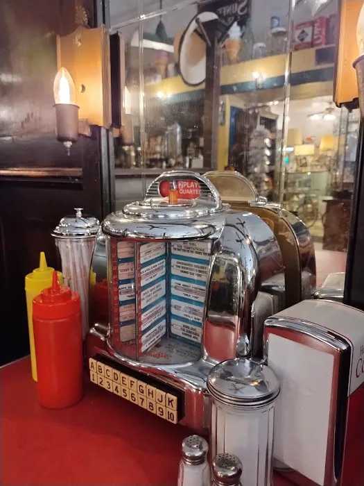 MacAlpine's Diner & Soda Fountain Picture 6