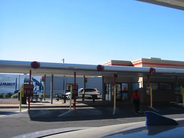 Sonic Drive-In Picture 3