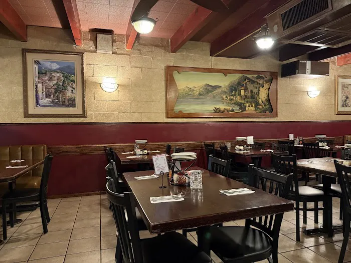 Red Devil Italian Restaurant & Pizzeria Picture 9