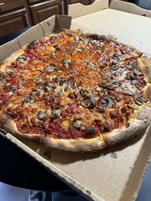 Red Devil Italian Restaurant & Pizzeria Picture 10