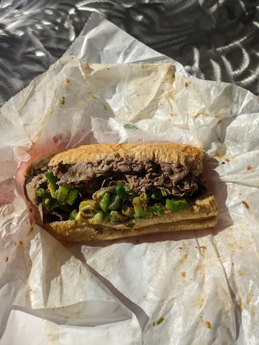 Luke's Of Chicago Picture 7