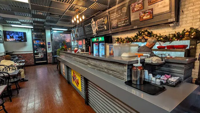 Luke's Of Chicago Picture 2