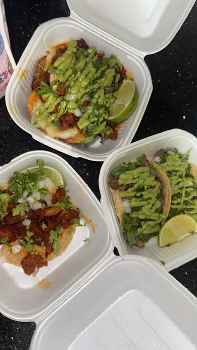 Tacos El Golo Picture 1