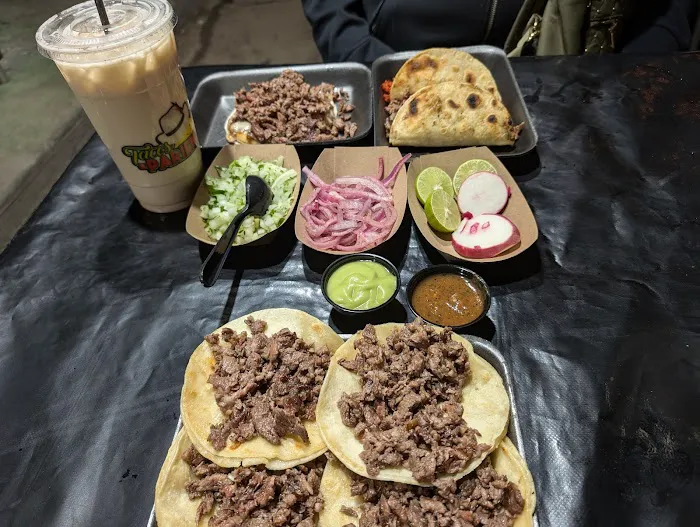 Tacos El Pariente Picture 5