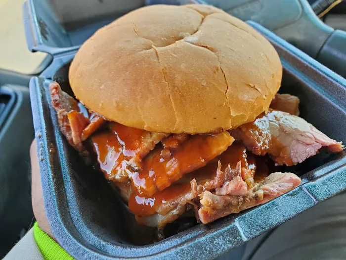 Bbq and subs Picture 3