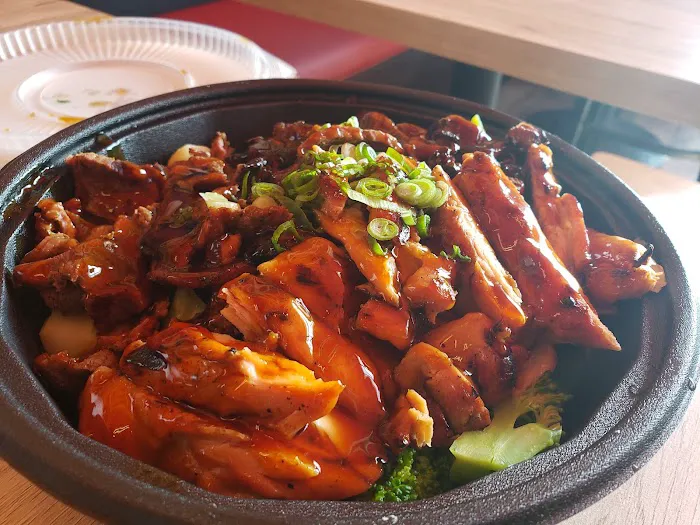 Yogis Grill Picture 10