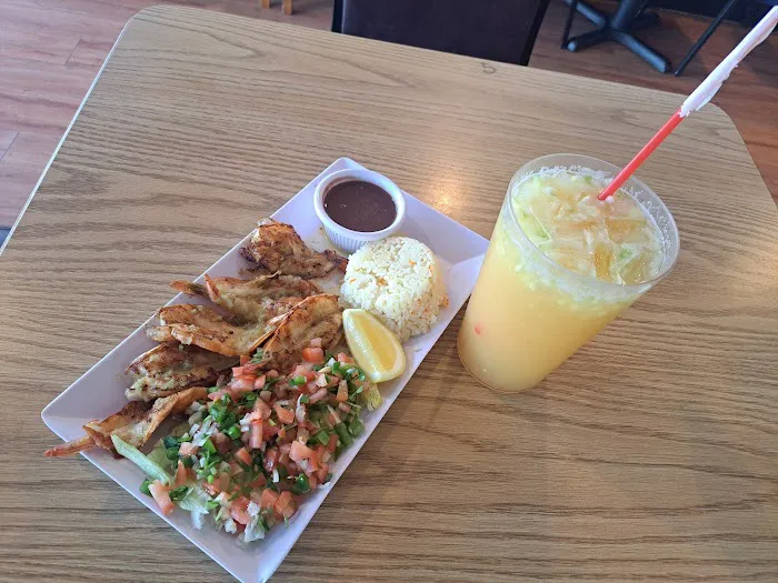 Restaurante Salvadoreño Y Pupuseria Los 3 Hermanos Picture 8