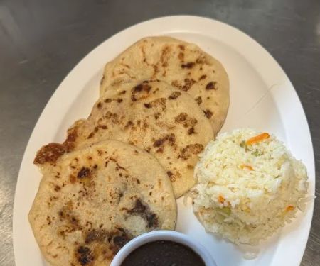 Restaurante Salvadoreu00f1o Y Pupuseria Los 3 Hermanos