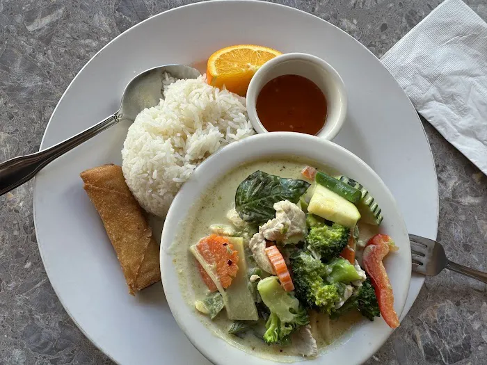 Thai Basil Park Central Picture 7