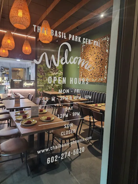 Thai Basil Park Central Picture 10