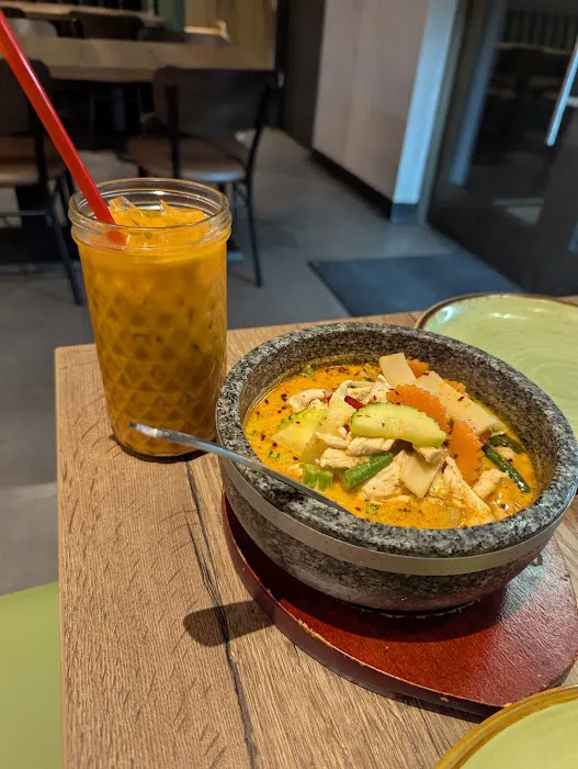 Thai Basil Park Central Picture 9