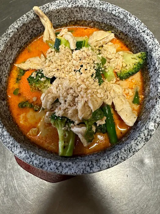 Thai Basil Park Central Picture 2