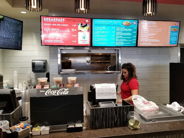 El Bravo Sky Harbor Picture 7