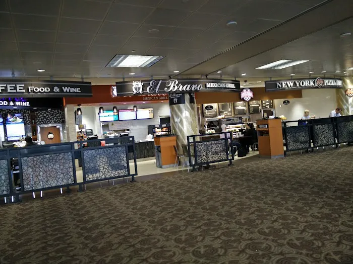 El Bravo Sky Harbor Picture 9