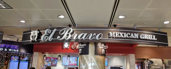 El Bravo Sky Harbor Picture 10