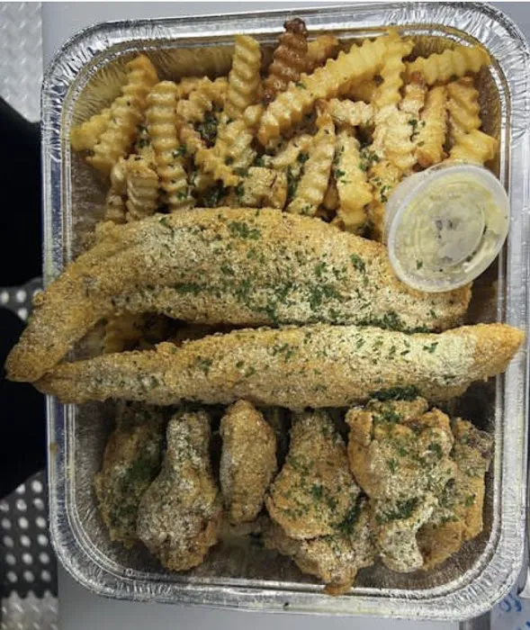 Bay Bay’s Fish And Chicken Picture 5