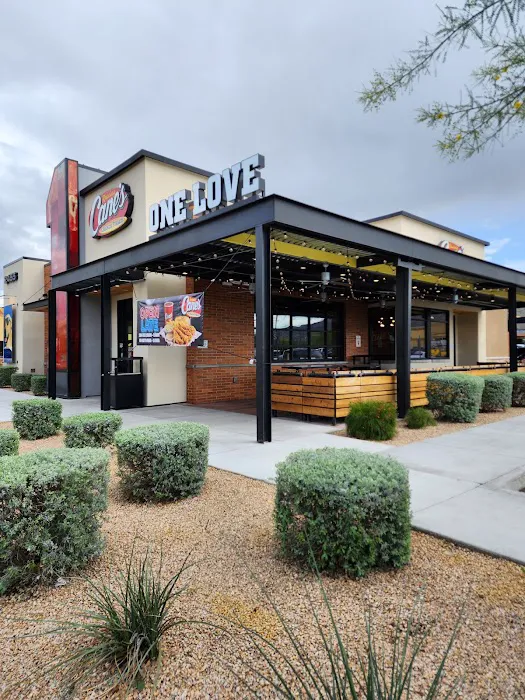 Raising Cane's Chicken Fingers Picture 5