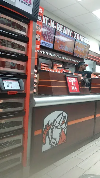 Little Caesars Pizza Picture 3