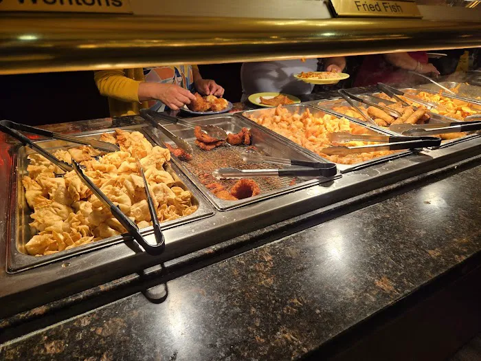 Lin's Grand Buffet Picture 8