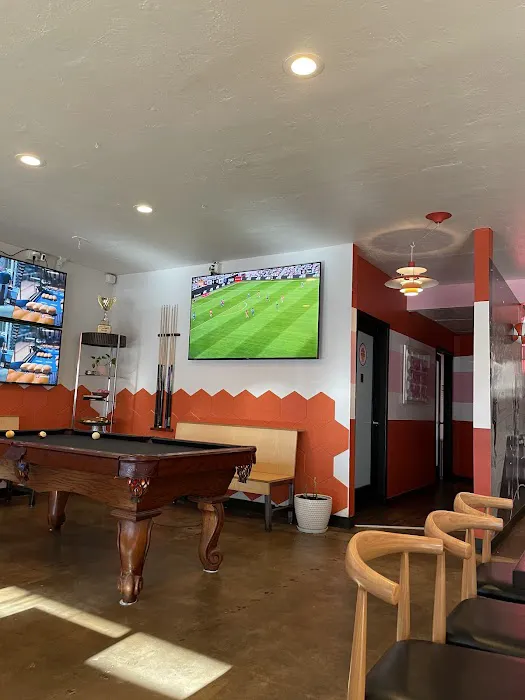 Title 9 Sports Grill Picture 7