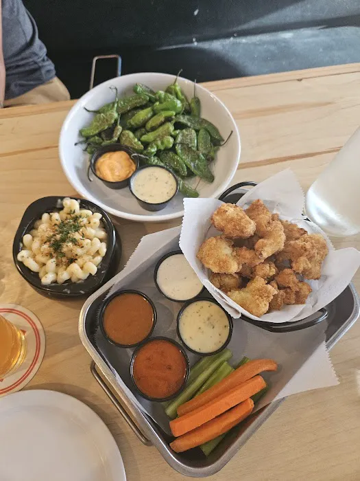 Title 9 Sports Grill Picture 5