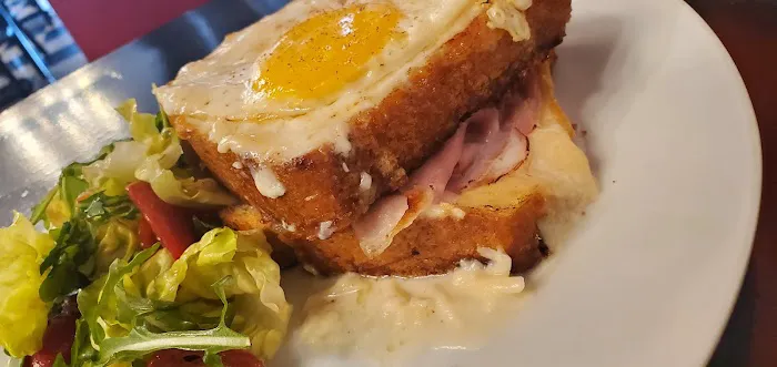 Melrose Kitchen Table / MB Foodhouse Picture 4