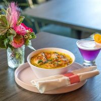 Royale Kitchen + Cocktails ico