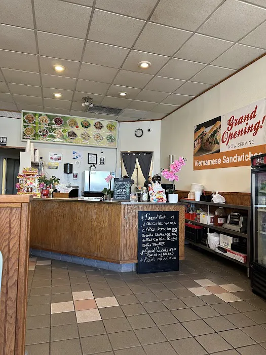 KWAN & WOK CHINESE FAST FOOD Picture 5