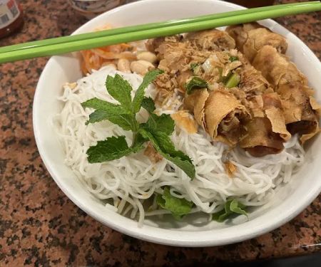 Phu1edf Thu00e0nh Restaurant