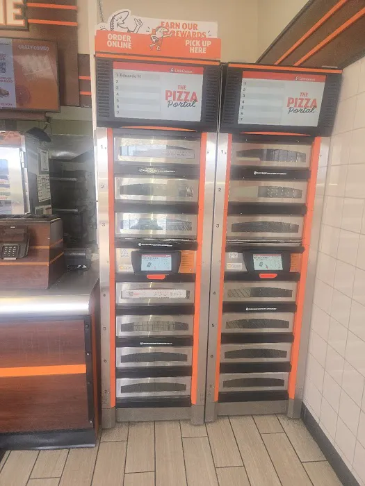 Little Caesars Pizza Picture 10