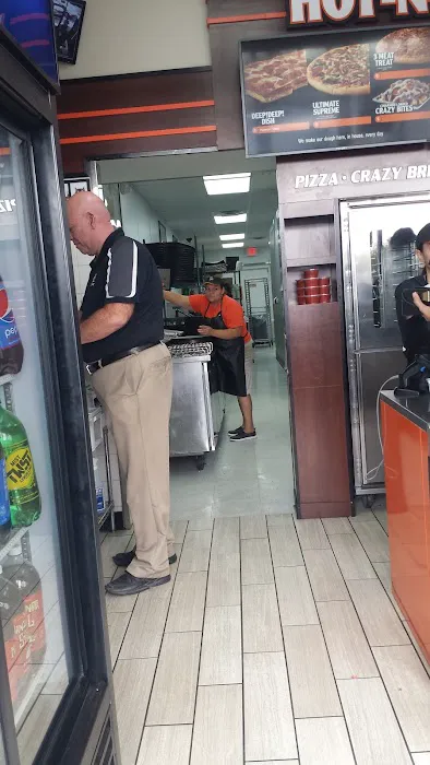 Little Caesars Pizza Picture 6