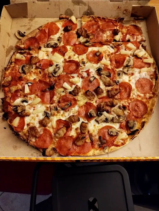 Little Caesars Pizza Picture 10