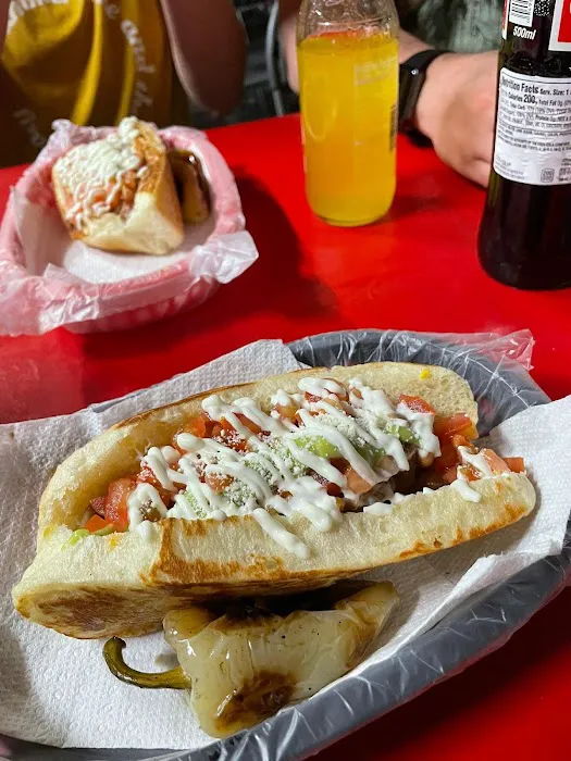 El Caprichoso Sonoran Hotdogs Picture 3
