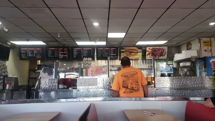 Burger & More Picture 9