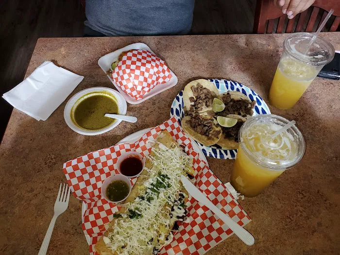 El Rincon Poblano Mexican Grill Picture 10