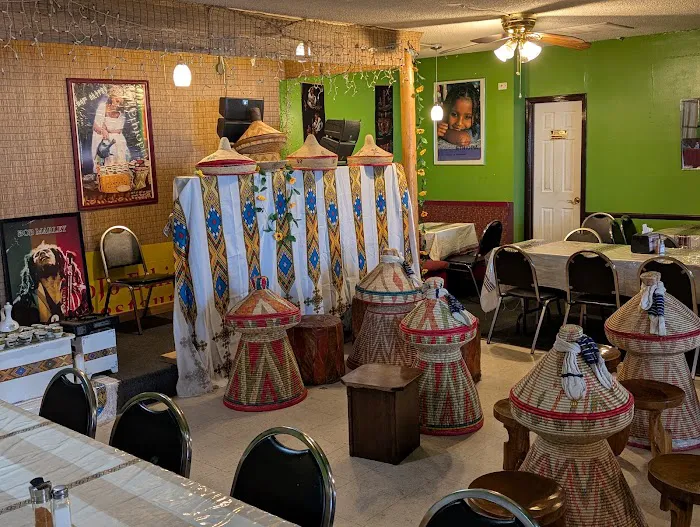 Gojo Ethiopian Restaurant Picture 2