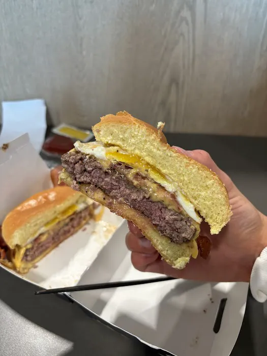 Bobby's Burgers Picture 2