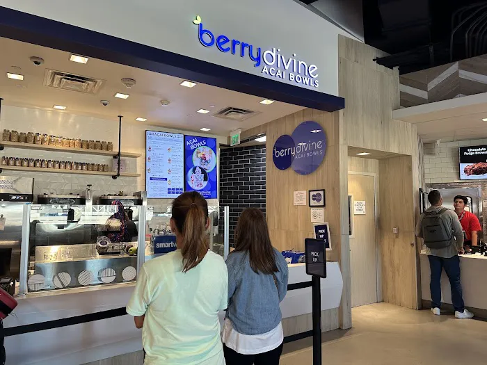 Berry Divine Acai Bowls Picture 4