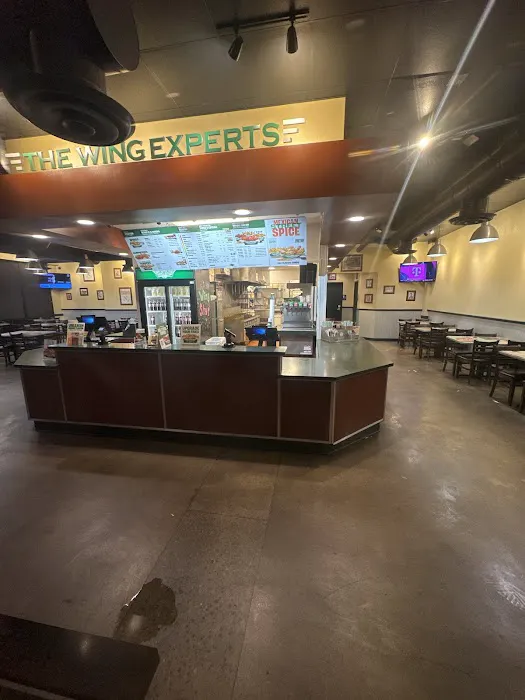 Wingstop Picture 10