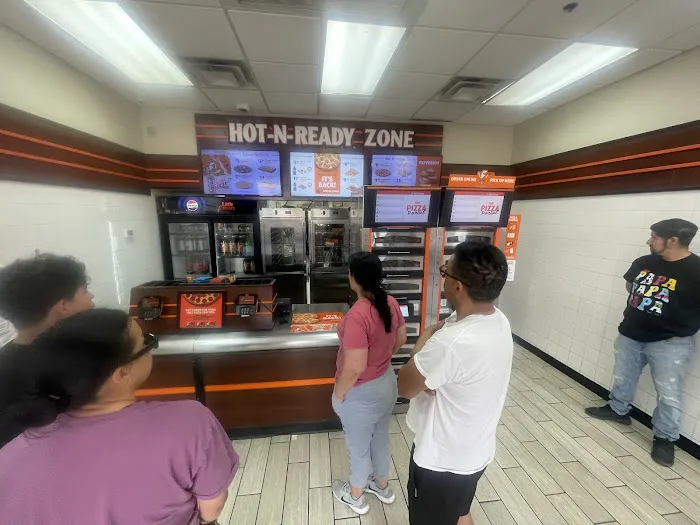 Little Caesars Pizza Picture 7