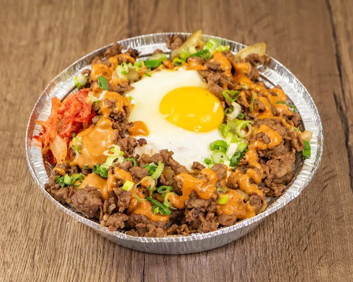 Chix N Buns Picture 2