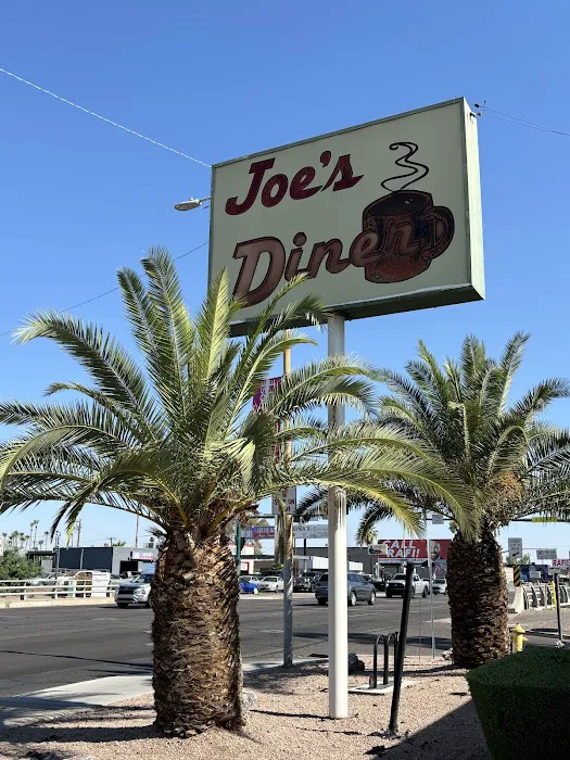 Joe's Diner Picture 7