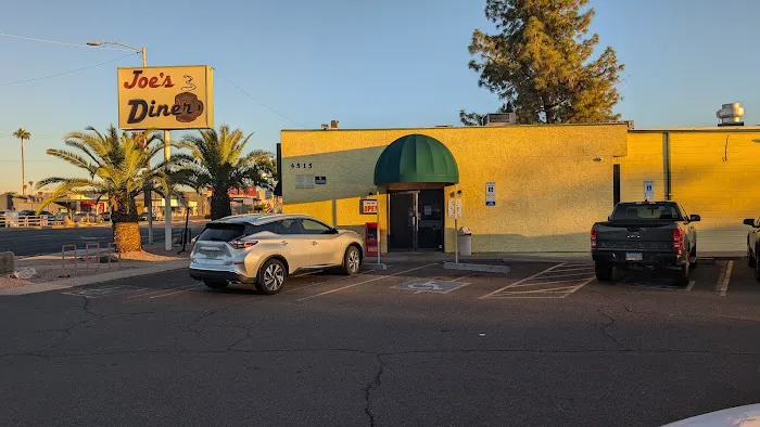 Joe's Diner Picture 10