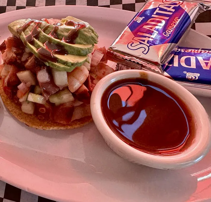 Tacos y Mariscos Dos Compas Picture 3