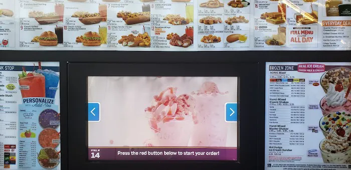 Sonic Drive-In Picture 2