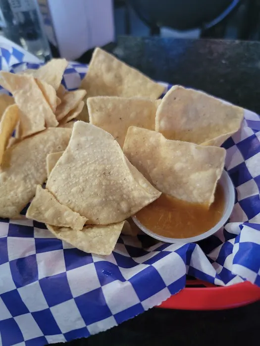 Oasis crossroads bar and grill Picture 2