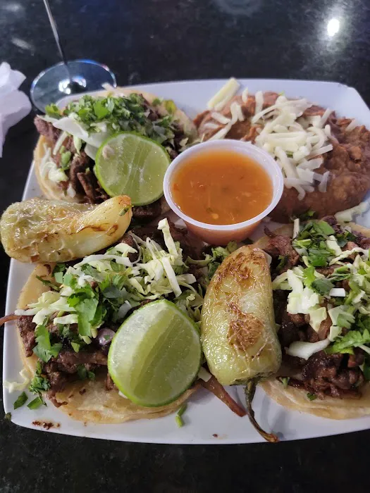 Oasis crossroads bar and grill Picture 10