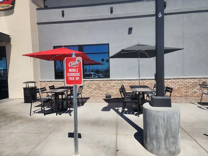 Raising Cane's Chicken Fingers Picture 7