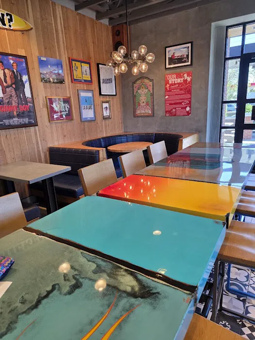 Raising Cane's Chicken Fingers Picture 9